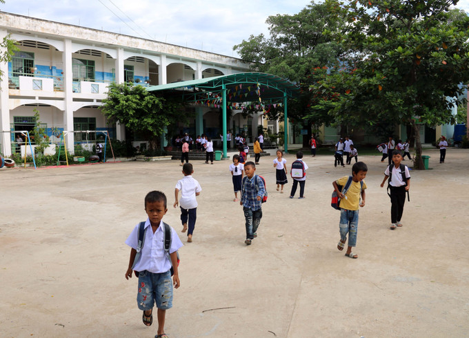 Học sinh đồng bào Raglai ở xã Mỹ Sơn phấn khởi trước thềm năm học mới 2025-2026. dong-bao2.jpg