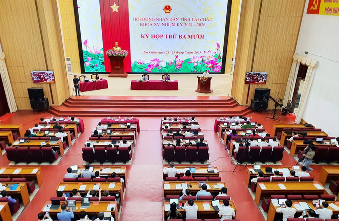Quang cảnh kỳ họp HĐND tỉnh Lai Châu khoá XV, nhiệm kỳ 2021 - 2026. Ảnh: Quý Trung/TTXVN lai-chau-2307.jpg