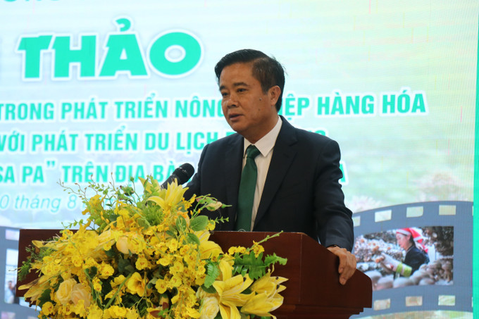 Bí thư phường Sapa, Phan Đăng Toàn phát biểu tại hội thảo. Ảnh: Tuấn Khôi-TTXVN sapa2-1008.jpg