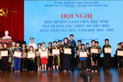 Thái Nguyên: Vinh danh 110 giáo viên, học sinh dân tộc thiểu số tiêu biểu trong dạy và học