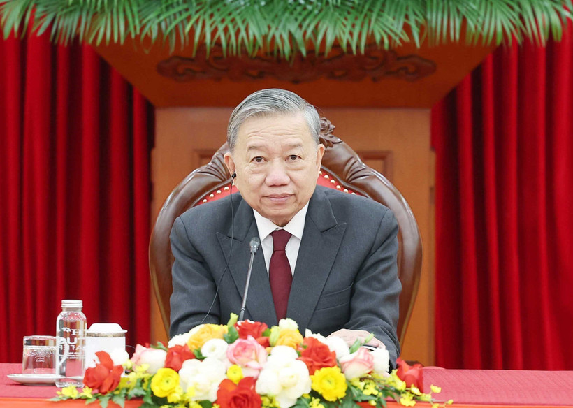 Nghị quyết của Bộ Chính trị về đột phá phát triển khoa học, công nghệ, đổi mới sáng tạo và chuyển đổi số quốc gia
