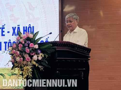 Đồng chí Đỗ Văn Chiến, Bộ trưởng, Chủ nhiệm Ủy ban Dân tộc phát biểu tại Hội thảo. Ảnh: Hoàng Hải 