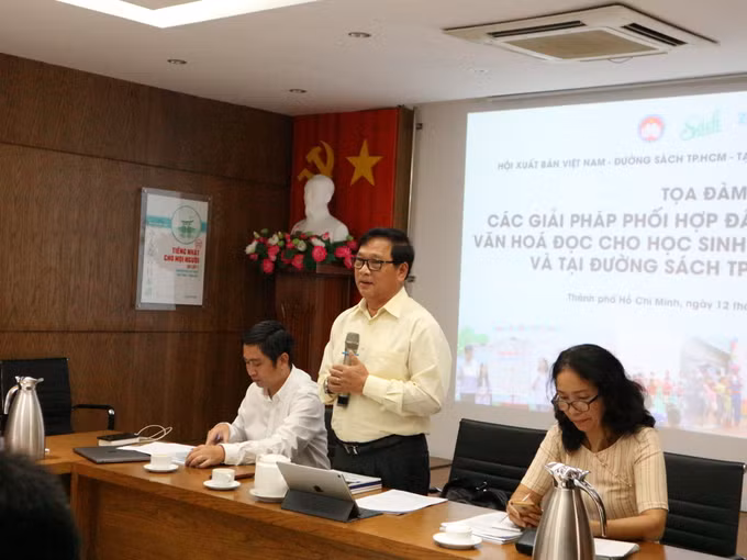 Phối hợp đẩy mạnh phát triển văn hóa đọc cho học sinh ảnh 1