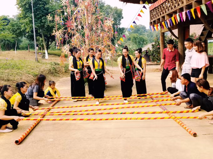 Các hoạt động tháng 6 với chủ đề “Ngày hội gia đình” tại Làng Văn hóa - Du lịch các dân tộc Việt Nam ảnh 1