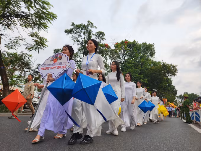 Festival nghề truyền thống Huế 2023: Đặc sắc Lễ hội Quảng diễn đường phố ảnh 2