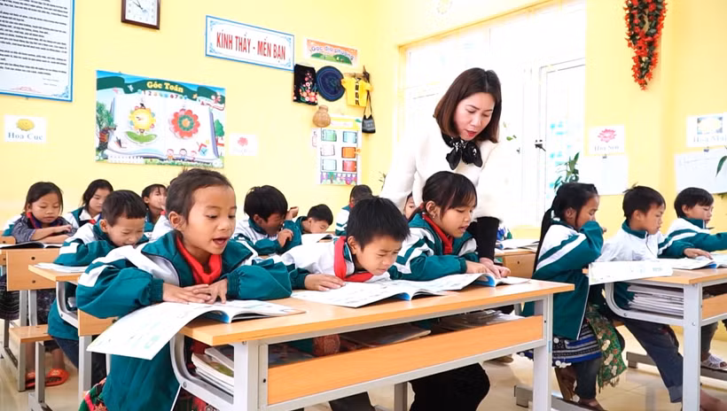 Yên Bái giúp học sinh vùng cao mở cánh cửa ra thế giới