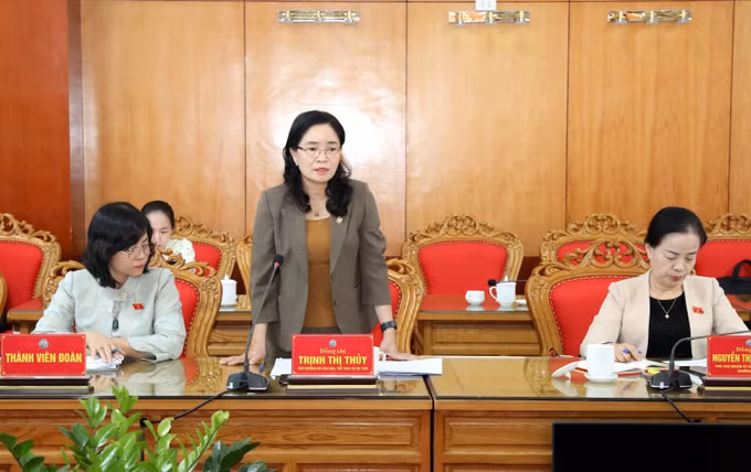 Lãnh đạo Bộ Văn hóa, Thể thao và Du lịch phát biểu tại cuộc làm việc với UBND tỉnh Lạng Sơn.