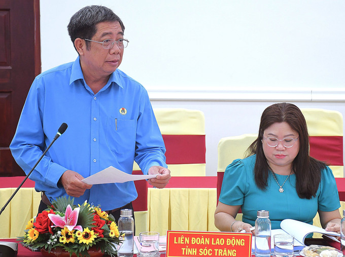 Ông Nguyễn Thanh Sơn, Chủ tịch LĐLĐ tỉnh Sóc Trăng phát biểu thảo luận tại hội nghị. Ông Nguyễn Thanh Sơn, Chủ tịch LĐLĐ tỉnh Sóc Trăng phát biểu thảo luận tại hội nghị.