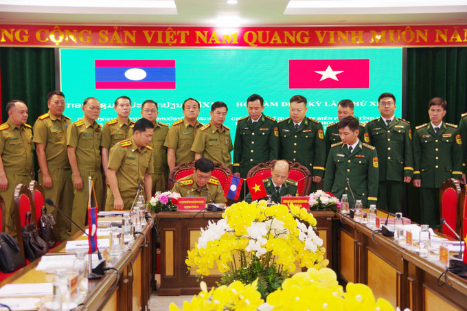 Lãnh đạo hai bên ký kết biên bản ghi nhớ hội đàm. Ảnh: TTXVN phát Lãnh đạo hai bên ký kết biên bản ghi nhớ hội đàm. Ảnh: TTXVN phát