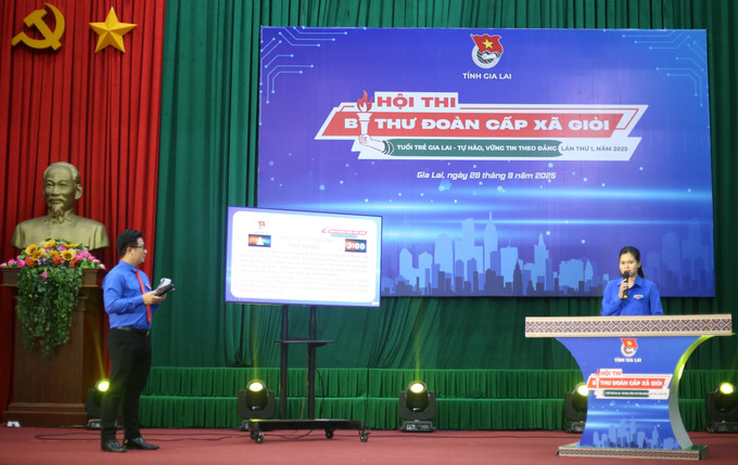 Thí sinh thể hiện kỹ năng xử lý tình huống trong công tác Đoàn tại Hội thi Bí thư đoàn cấp xã giỏi tỉnh Gia Lai lần thứ I năm 2025. gia-lai-1.jpg