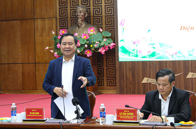 Thứ trưởng Bộ Nông nghiệp và Môi trường Võ Văn Hưng phát biểu tại buổi làm việc. Thứ trưởng Bộ Nông nghiệp và Môi trường Võ Văn Hưng phát biểu tại buổi làm việc.