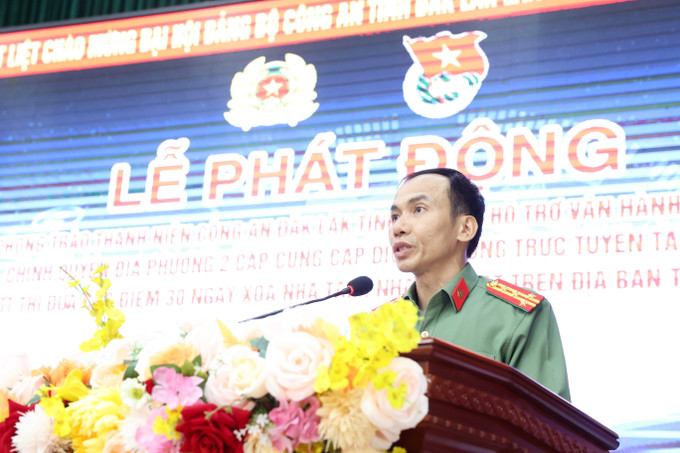 Đại tá Trần Quang Hiếu, Phó Giám đốc Công an tỉnh Đắk Lắk phát động phong trào. dak-lak-4.jpg