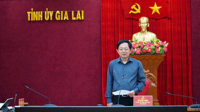 Bí thư Tỉnh ủy Hồ Quốc Dũng phát biểu tại Hội nghị. Bí thư Tỉnh ủy Hồ Quốc Dũng phát biểu tại Hội nghị.