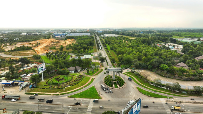 Tỉnh Đồng Nai có mạng lưới giao thông quốc gia, hệ thống đường kết nối liên tỉnh, liên huyện thuận tiện cho phát triển các khu công nghiệp. Ảnh: Tuấn Anh/TTXVN dong-nai.jpg