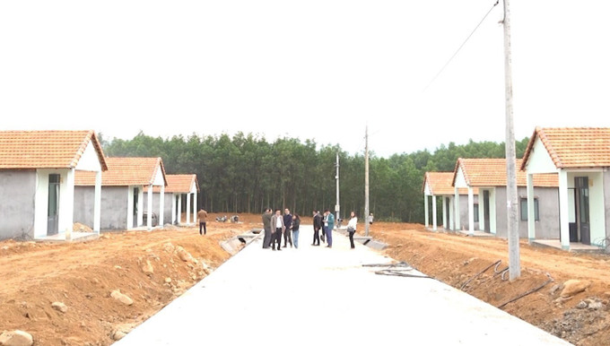 Khu định cư Nóc Ông Đến dành cho đồng bào dân tộc thiểu số ở xã Trà Giang, huyện Trà Bồng, tỉnh Quảng Ngãi. Khu định cư Nóc Ông Đến dành cho đồng bào dân tộc thiểu số ở xã Trà Giang, huyện Trà Bồng, tỉnh Quảng Ngãi.