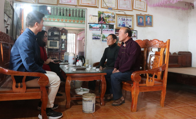 Đồng bào dân tộc Nùng tại xã Tân Sơn, tỉnh Bắc Ninh hướng niềm tin vào Đại hội Đảng.