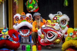 Lưu giữ nghề truyền thống làm lân sư rồng