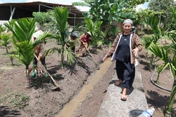 Đảng kiến tạo - Dân đồng hành - Bài 2: Người giữ 'tần số' niềm tin giữa đại ngàn Ea K’Tur