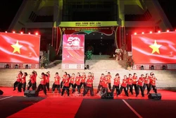 Giao lưu nghệ thuật Đắk Lắk - Phú Yên mừng ngày hội non sông