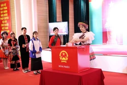 Các địa phương vùng cao hoàn tất công tác bầu cử, nhiều cử tri trên 100 tuổi tham gia