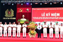 Giữ vững an ninh trật tự, bảo vệ biên cương cực Bắc