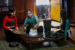 Độc đáo lễ mừng cơm mới của đồng bào Thái ở Mai Châu