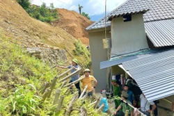 Lào Cai: Chủ động di dời người dân trong vùng nguy cơ sạt lở, ngập úng