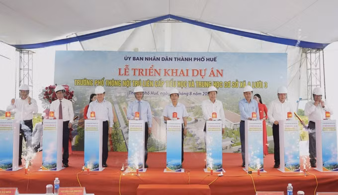 Lễ triển khai dự án Trường phổ thông nội trú liên cấp Tiểu học và Trung học cơ sở xã A Lưới 3.