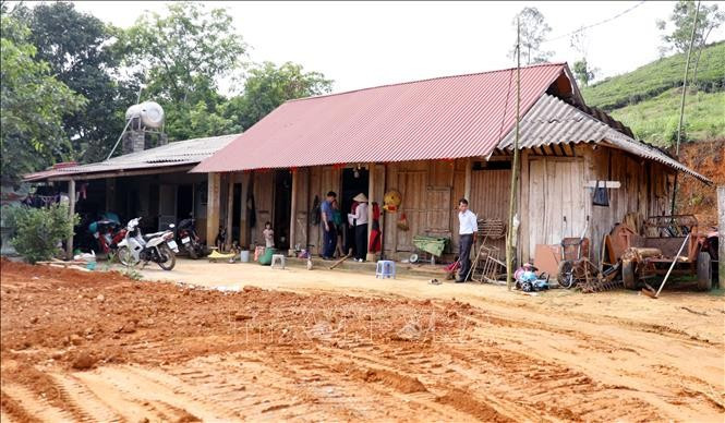Tính đến ngày 7/5/2025, huyện Thanh Sơn đã khởi công và hoàn thiện việc xây dựng, sửa chữa nhà ở cho 423/622 hộ, đạt 68,0%. Ảnh: Tạ Toàn/TTXVN Tính đến ngày 7/5/2025, huyện Thanh Sơn đã khởi công và hoàn thiện việc xây dựng, sửa chữa nhà ở cho 423/622 hộ, đạt 68,0%. Ảnh: Tạ Toàn/TTXVN