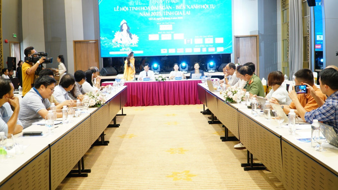 Quang cảnh tại buổi họp báo. hop-bao2-260825.jpg