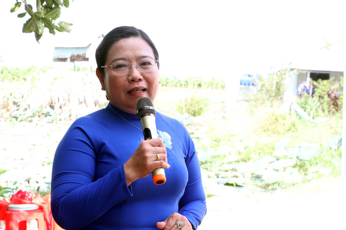 Chủ tịch Ủy ban Mặt trận Tổ quốc Việt Nam thành phố Cần Thơ Hồ Thị Cẩm Đào phát biểu tại lễ khánh thành.