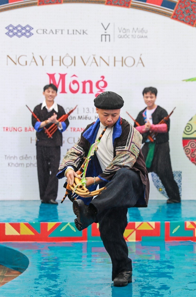ngay-hoi-vh-mong4-131225.jpg