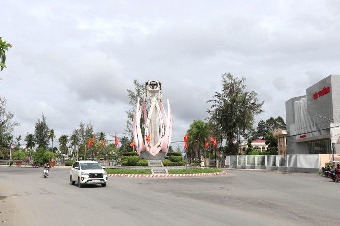 Một tuyến đường ở xã Tiểu Cần.