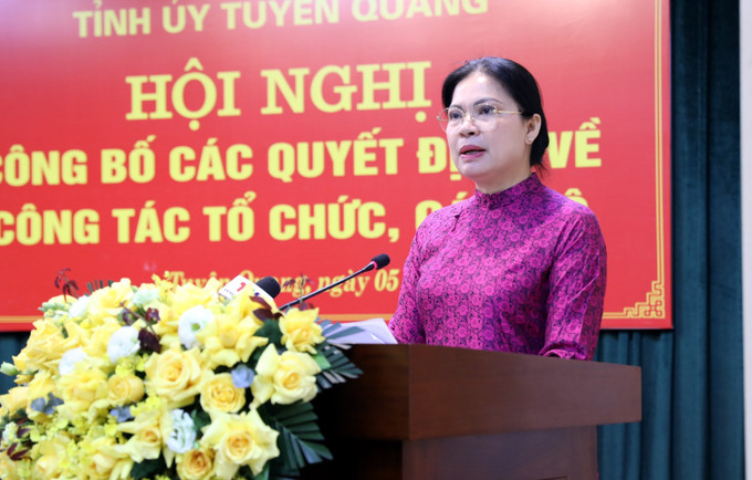 Bí thư Tỉnh ủy Tuyên Quang Hà Thị Nga phát biểu tại hội nghị. Ảnh: Quang Cường/TTXVN tuyen-quang2-050625.jpg