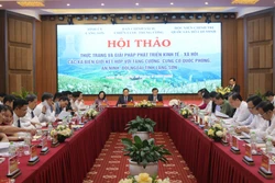 Phát triển các xã biên giới kết hợp với củng cố quốc phòng, an ninh, đối ngoại