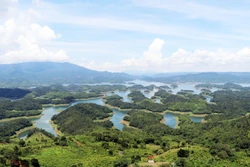 Lâm Đồng tập trung phát triển năng lượng tái tạo, du lịch sinh thái và kinh tế biển