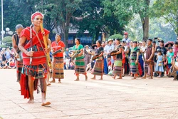 96 năm thành lập Đảng: 'Thầm lặng' đưa chủ trương của Đảng đến với đồng bào