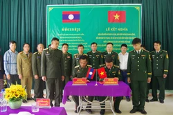 Lực lượng bảo vệ biên giới Việt Nam - Lào thắt chặt tình đoàn kết hữu nghị