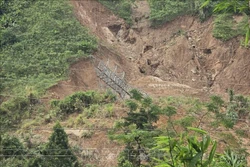 Khẩn trương chỉ đạo xử lý sạt lở tại xã Hùng Sơn, Đà Nẵng