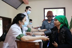 Giảm đáng kể gánh nặng cho đồng bào dân tộc khi đi khám, chữa bệnh