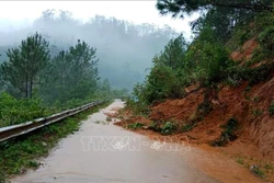 Kon Tum tăng cường các biện pháp ứng phó mưa bão