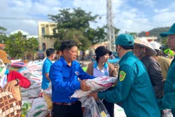 Tết đoàn viên của người dân xã đảo Nhơn Châu