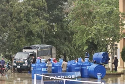 Cải thiện nước sạch cho người dân bị ảnh hưởng bởi bão lũ