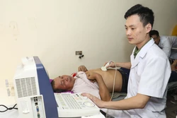 Điện Biên: Tăng cường trên 100 y, bác sĩ để củng cố y tế cơ sở