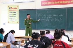 Người thầy - chiến sĩ Công an nhân dân đặc biệt ở vùng cao biên giới