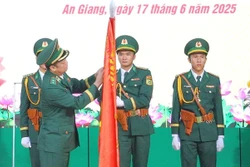 Tô thắm phẩm chất 'Bộ đội Cụ Hồ' trên tuyến biên giới Tây Nam