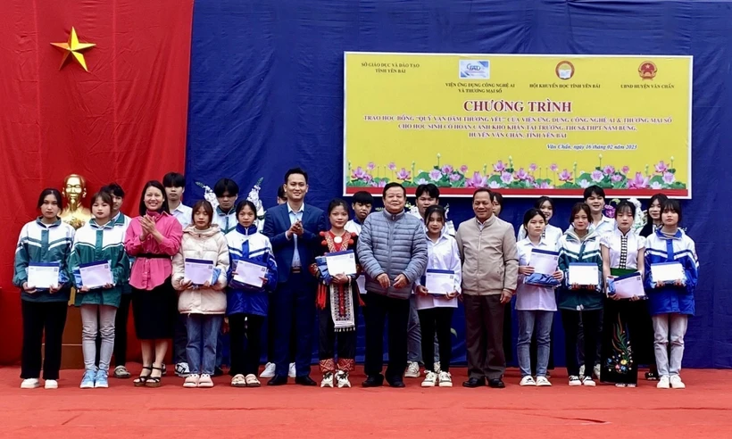 Lan tỏa phong trào khuyến học, khuyến tài ở vùng cao Yên Bái