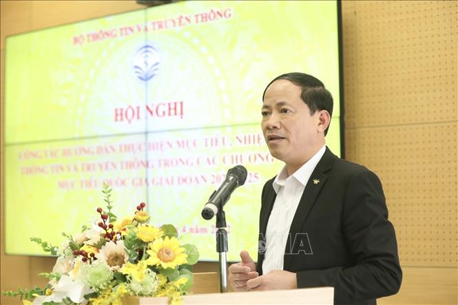 Thứ trưởng Bộ Thông tin và truyền thông Phạm Anh Tuấn phát biểu khai mạc. Ảnh: Minh Quyết – TTXVN