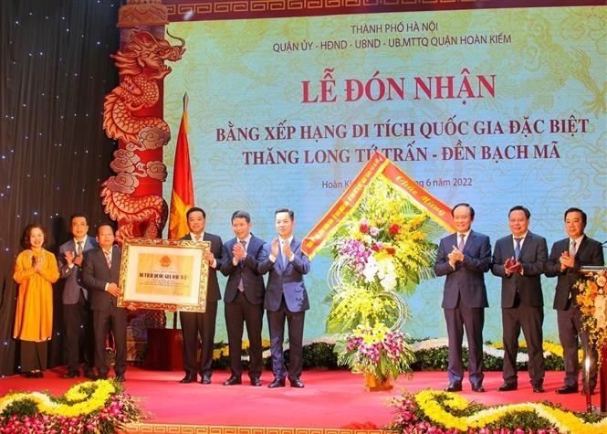 Hà Nội đón bằng Di tích Quốc gia đặc biệt “Thăng Long Tứ trấn” – đền Bạch Mã