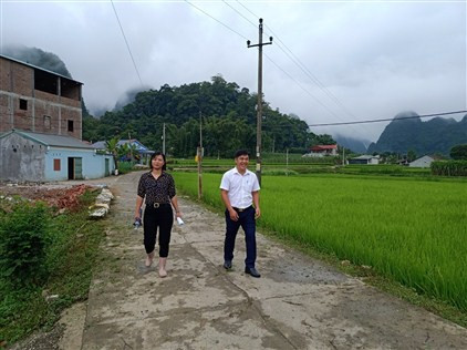 Đường nông thôn xóm Đầu Cầu Một, xã Quảng Hưng (Quảng Hòa) được bê tông hóa. Nguồn: baocaobang.vn